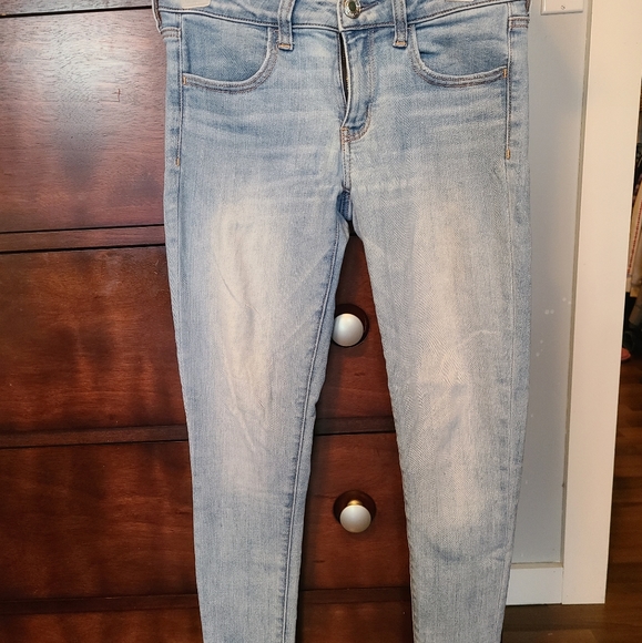 American Eagle Skinny Jeans - Picture 2 of 4